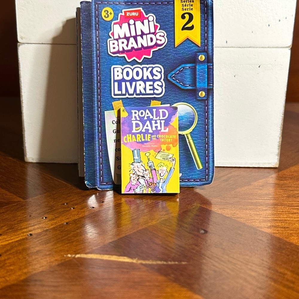 Zuru Mini Brands Charlie and the Chocolate Factory